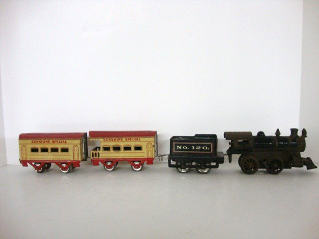 Cast Iron Engine w/tender #120, 4 pcs: Vintage 4 piece train set includes Cast Iron Engine 0-4-0 clockwork engine w/tender & lithographed Sunshine Special coach & observation cars, all cars are tin, untested,