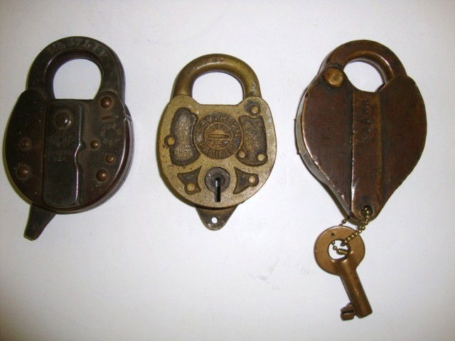 Switch Lock Brass Heart Shaped: Switch Lock Brass Heart Shaped, one heart shaped lock C & ARR , Chicago & Alton Railroad, M StLrr stamped on Shackle on front, A & W Co. Chicago , hex. Hallmarked on key drop.