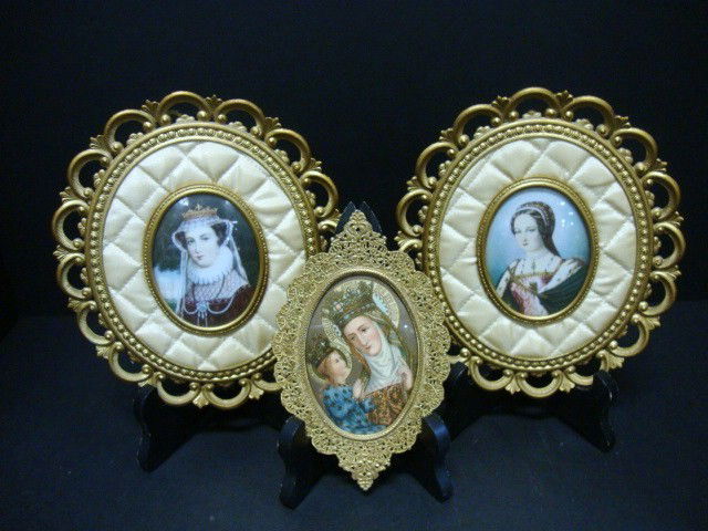 Icon & Miniature Portraits: Oval Icon depicting Madonna & Child w/filigree brass frame 6 1/2 "(h) x 4 "(w), a pair of framed miniatures of Mary Stuart & Lady Jane Grey both by Cameo Creators, 6 3/4 x 7 1/2"