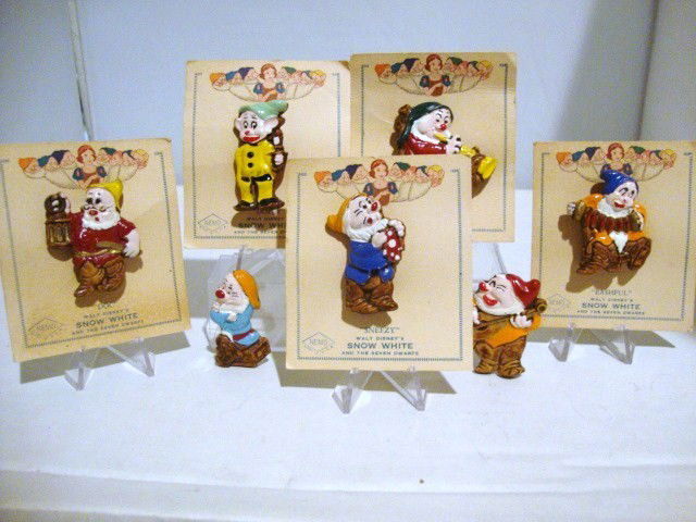 Snow White 7 Dwarf Pins: Walt Disney Snow White 7 Dwarfs Pins on original card, Happy & Grumpy not on card,the Name Nemo, USA is on each card, Pins 2" each, cards 2 1/2"
