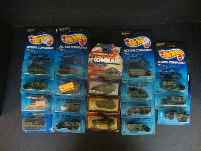 Hot Wheels Action Command Military Lot O/P: Eighteen miscellaneous pcs of Hot Wheels Action Command toys, all mint in original package