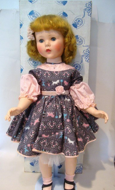 American Character Sweet Sue in OB: American Character Sweet Sue 30", great grey & pink dress, Extraordinary doll, w/OB