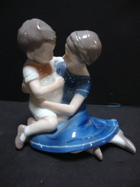 B&G Bing & Grondahl Brother & Sister: B&G Bing & Grondahl #1568 Brother & Sister - 4 1/2" (t)