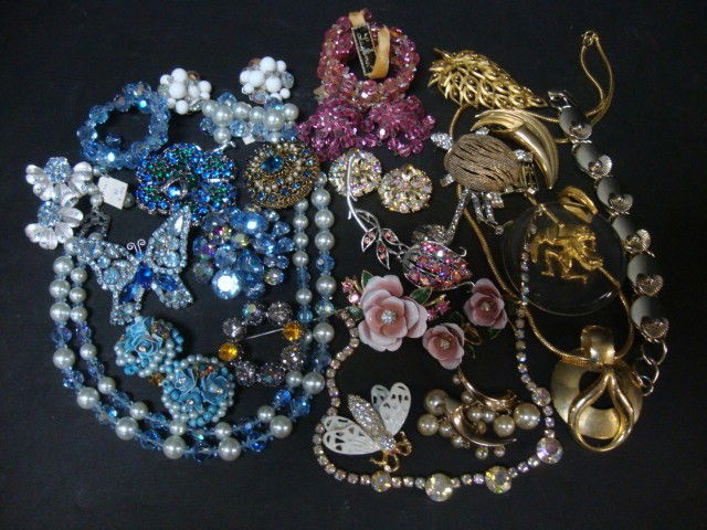 Grouping Costume Jewelry, Weiss etc.: Weiss Rhinestone necklace & pin, Weiss Butterfly pin, Capri, Coro & Regency pins, Star pin Austria, Lisner earring, etc.