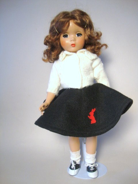 Mde Alexander HP Maggie teenager: Mde Alexander 18" HP Maggie teenager untagged could be Sears Betty newer shoes