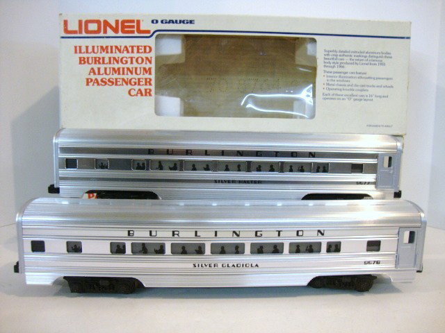 Lionel 6-9577 Silver Halter and 6-9578 Silver Glad: Lionel 6-9577 Silver Halter Passenger Car and 6-9578 Silver Gladiola both with original boxes