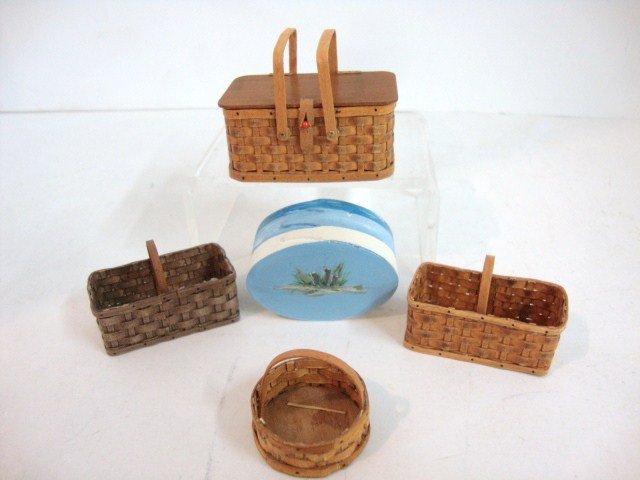 Al Chandronnait Baskets: Four splint baskets and a beautifully hand-painted oval pantry box 1.5" L, .75" H, all signed by Al Chandronnait.
