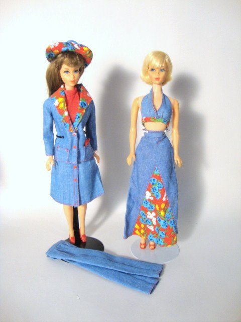 2 Mod Barbies: Brunette TNT and Blonde Hair Fair with Matching Best Buy Outfits (Mattel finds a pattern and makes lots with it! LOL) # 7179 and 7120