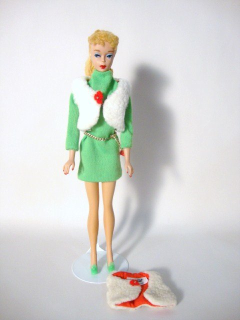 Blondy Ponytail Barbie: Blonde Ponytail with restoration, heavy body. Wearing Important Investments (with both versions of the Vest)