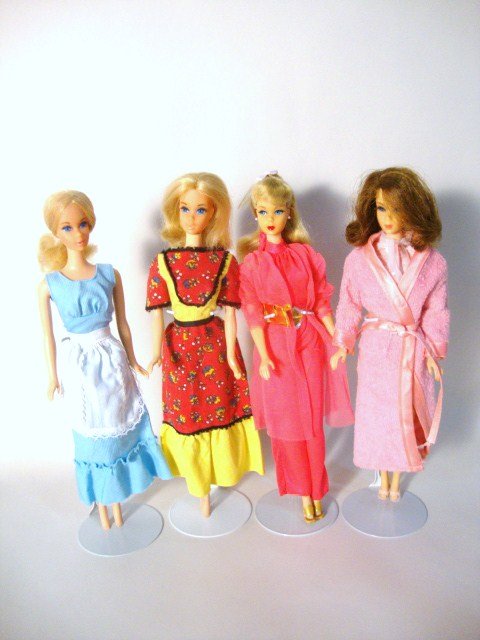 4 Mod Barbies: Walk Lively, Quick Curl TNT and Flip TNT (couple with restoration) wearing 7449, 7754,2559