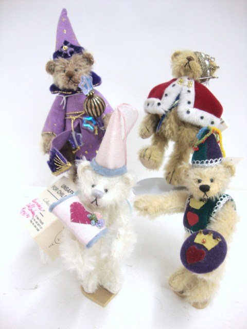 Deb Canham Artist Bears: Four bears by Deb Canhjam, King Arthur, Meerlin, Guinivere, Sir Lancelot, 5" tallest