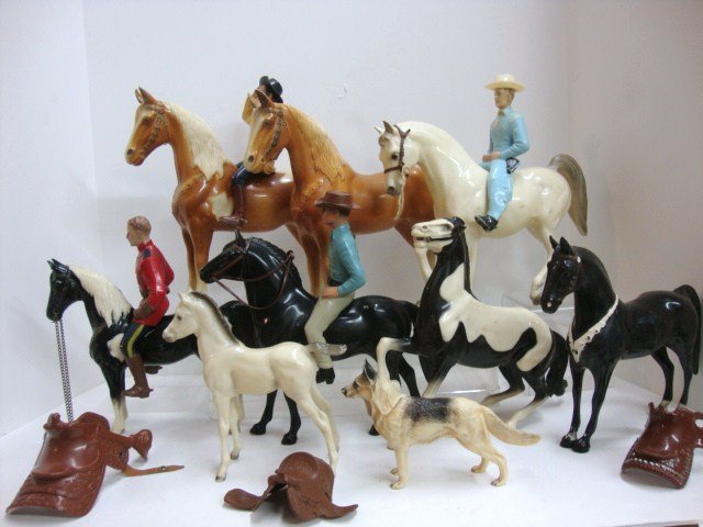 Hartland Horses and Riders: Collection of parts for Hartland figures, Lone Ranger, Saddles, horses, Bullet, 15 pcs.