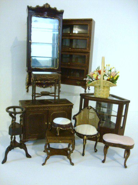 Bespaq Furniture and Other Commercial Pieces: Beautiful Bespaq mirror-backed curio cabinet, corner cabinet, a four-door bookcase, nice side chair, tables, stool, 18th century washstand, and floral centerpiece. Eleven pieces, tallest 7" H.