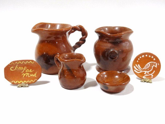Lester Breininger and Debbie McKnight Pottery: Four pieces of Lester Breininger redware pottery together with two pieces sgraffito :" Cheap As Mud", and "Bird", both by Debbie McKnight 2" largest