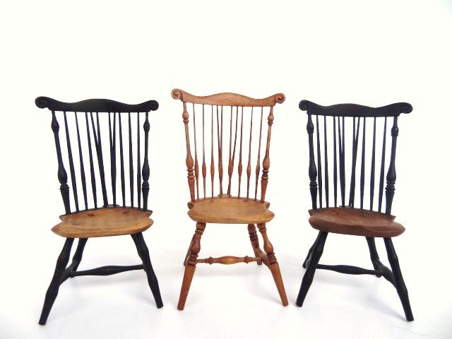 Three by Studio B: Three fan-back Windsor chairs by the Birkemeiers - two painted, one natural. 3.25" H.