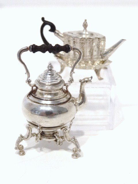 Obadiah Fisher Miniature Sterling: Sterling silver water kettle & warmer w/hanging chains & ebony wood handle together w/coffee pot w/ebony handle on 4 foot stand, all marked OF, 1.5" tallest