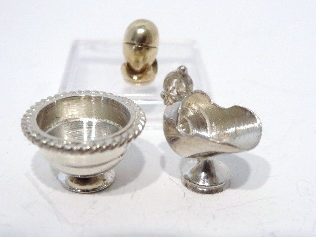 Vladimir Matusovsky Miniature Sterling: 10 KT. Gold egg on stand w/horseshoe inside, small footed bowl, sugar shovel, 1/2 in. tallest