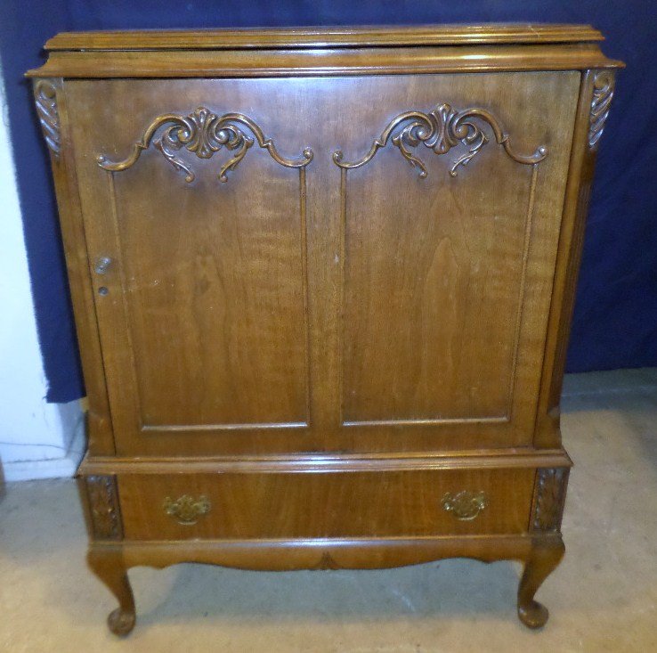 Walnut Liquor Cabinet: Walnut Liquor Cabinet with nicely made mid-century French style with lift lid over copper tray. Main door swings open to reveal fitted interior for bottles and glasses, standing on four cabriole legs.
