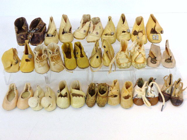 Vintage Doll Shoes: Large Grouping Vintage doll shoes for small dolls, some oil cloth, some leather 1 3/4 - 2 in. (L),