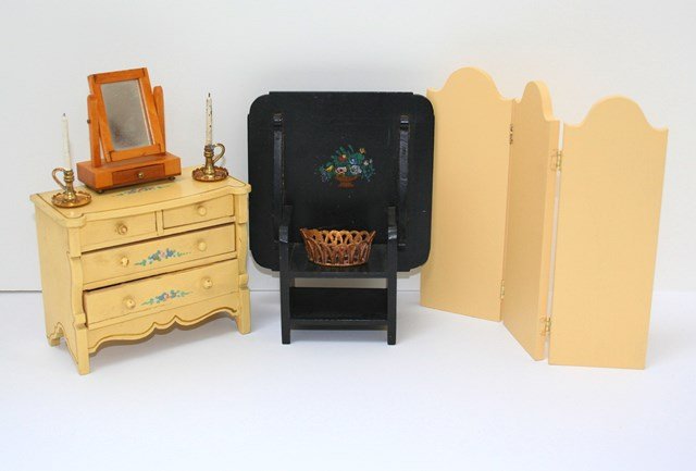 Tynietoy Table and Chest Group: A very sweet Tynietoy table that folds up into a chair 5" H when up, a Tynietoy painted cottage chest (one side cracked, some paint loss), rare maple dressing mirror, a later unfinished folding screen