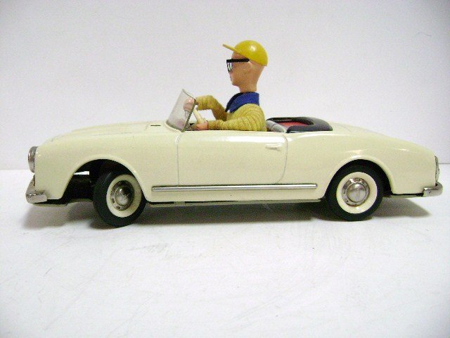Schuco White Texi 5735 Convertible: Schuco white Texi 5737 Alfa Romeo, no control, West Germany