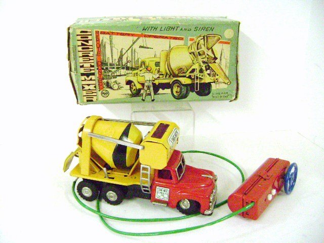 Linemar Concrete Mixer BO in OB: Linemar Japan tin litho BO concrete mixer 8.5" L with OB, with light and siren