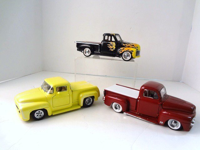 Danbury Mint Lot of 3 Custom Trucks: 1:24 Scale Danbury Mint: 1951 Ford F-1 Custom Truck, 1953 Chevrolet Custom Truck w/ flames & 1956 Ford F-100 Custom Street Machine with Boxes