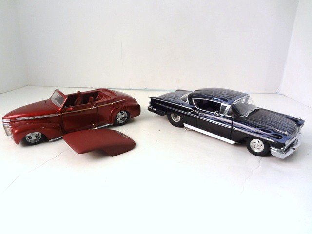 Danbury Mint Lot of 2 Custom Chevrolets: 1:24 Scale Danbury Mint: 1941 Chevrolet Custom & Chevrolet Impala Street Machine with Boxes