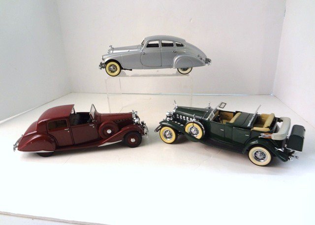 Danbury Mint Lot of 3 1930's Car: 1:24 Scale Danbury Mint: 1932 Cadillac V-16 Sport Phaeton, 1933 Pierce Silver Arrow & 1938 Rolls Royce Phantom III