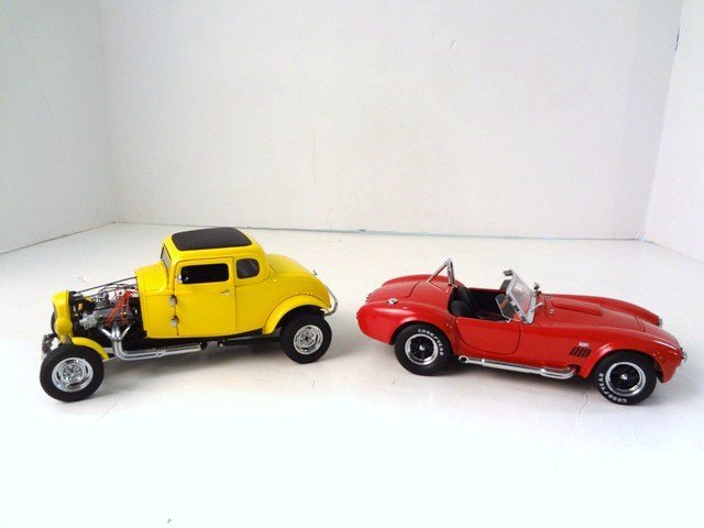 Franklin Mint Hot Rod & Cobra: 1:24 Scale Franklin Mint: American Graffiti Hot Rod & 1966 427 Shelby Cobra with Boxes
