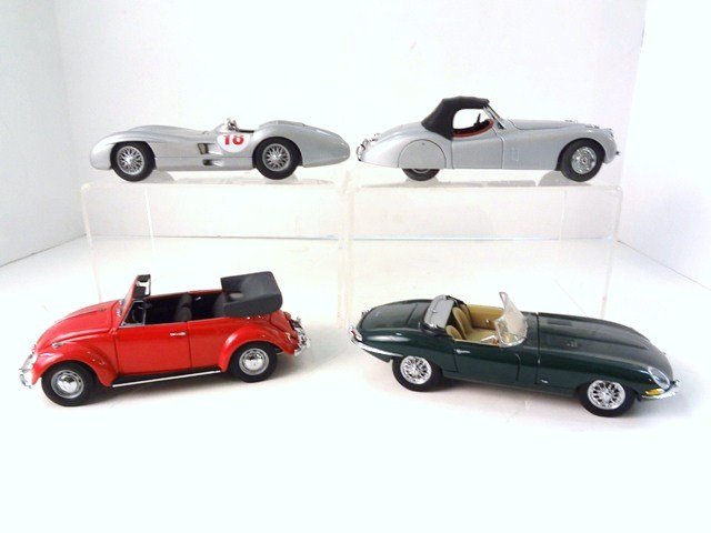 Franklin Mint Convertible Lot: 1:24 Scale Franklin Mint: 1952 Jaguar XK120, 1954 Mercedes Benz W196, 1961 Jaguar XK8 Roadster & 1967 VW Beetle Cabriolet Convertible (No Boxes)
