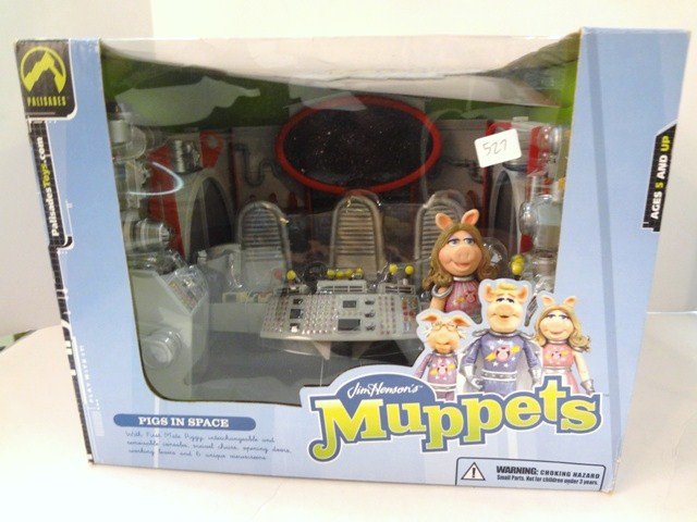 Palisades Muppets Pigs in Space Playset: Palisades Muppets Pigs in Space Playset with Miss Piggy Figure