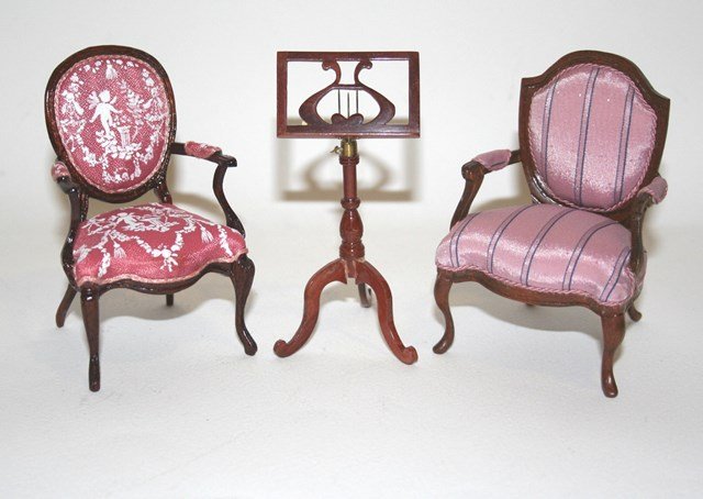 Nancy Summers Chairs (1 of 1)