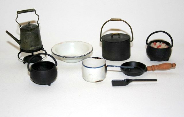 Metal Cookware (1 of 1)