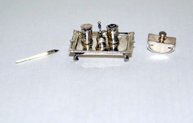 Acquisto Sterling Ink Stand (1 of 1)