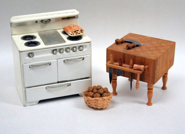 Betty Blankenfeld Kitchen Stove (1 of 1)