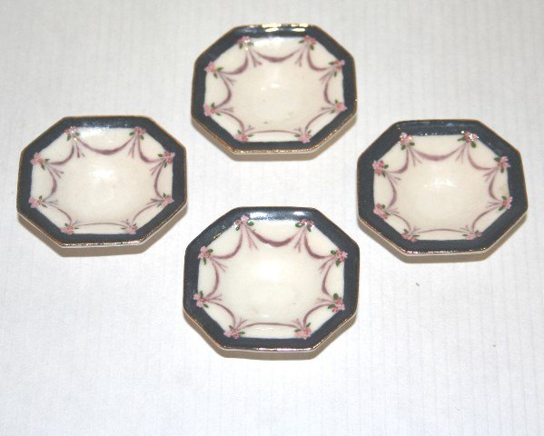 Four Ron Benson Bowls (1 of 1)