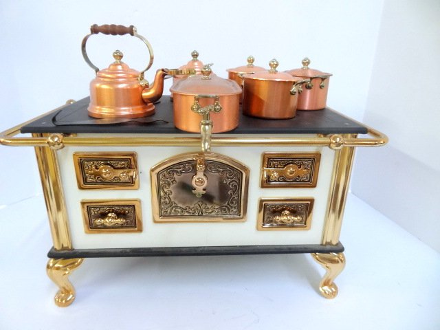 Reproduction Brass Stove and Accessories (1 of 1)