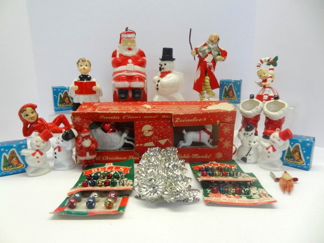 Group Of Vintage Christmas Decorations (1 of 3)