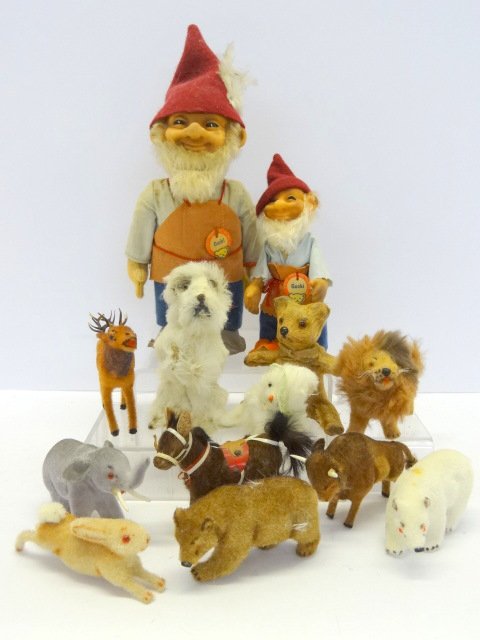 Group German Animals & Steiff Characters (1 of 1)