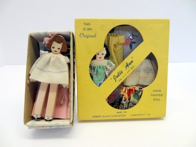 Julie Ann Dollhouse Dolls (1 of 2)