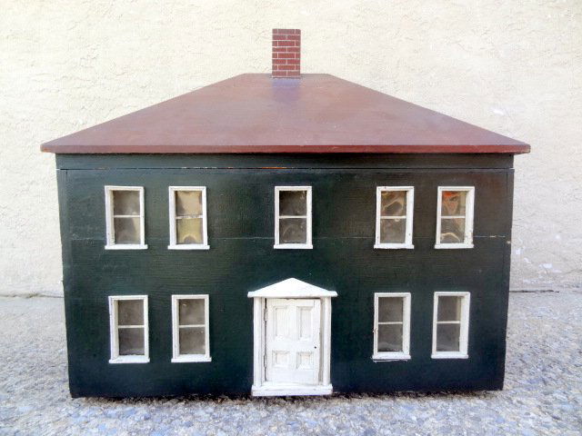 Duxbury Ma. Ship Captain Doll House (1 of 8)