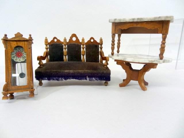 Antique Schneegass Dollhouse Furniture (1 of 2)