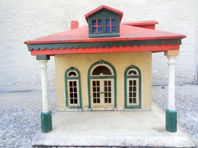 Large Scale Carriage House (1 of 4)