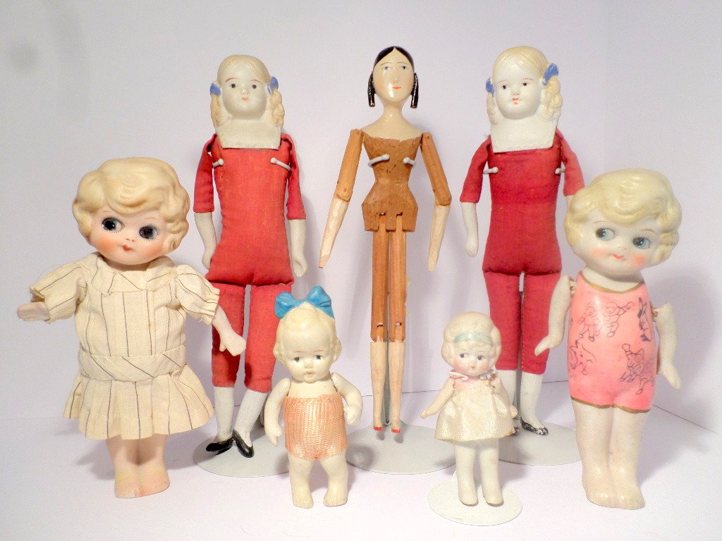 Group of Eight Miscellaneous Dolls (1 of 8)