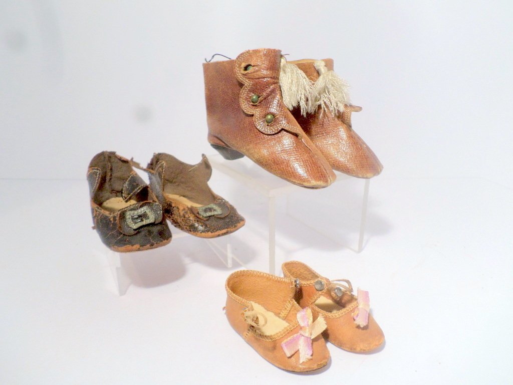 Antique Doll Shoes (1 of 4)