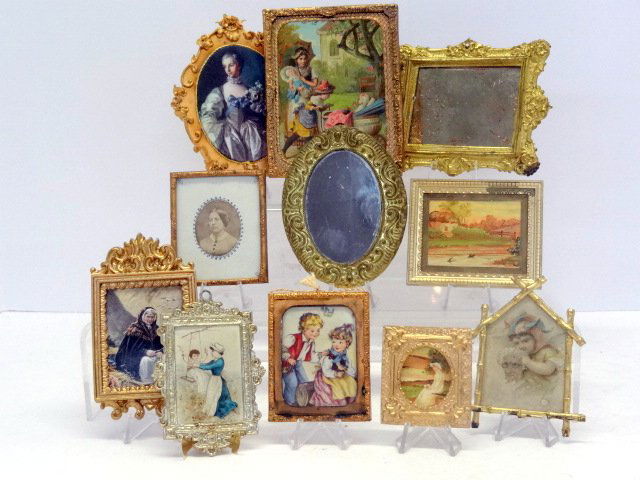 Dollhouse Miniature Pictures (1 of 5)