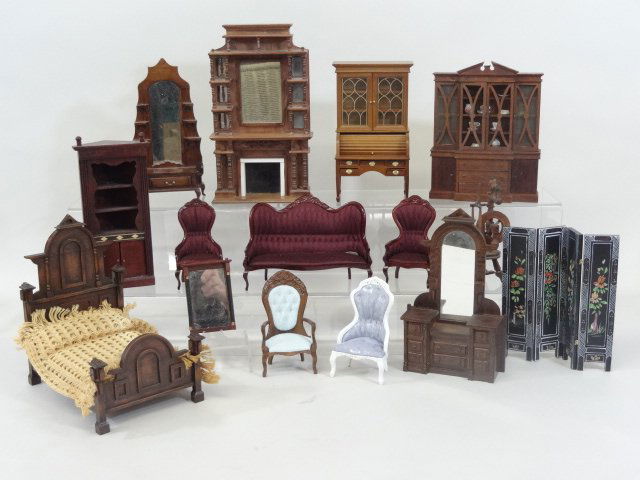 Commercial Dollhouse Furniture (1 of 1)