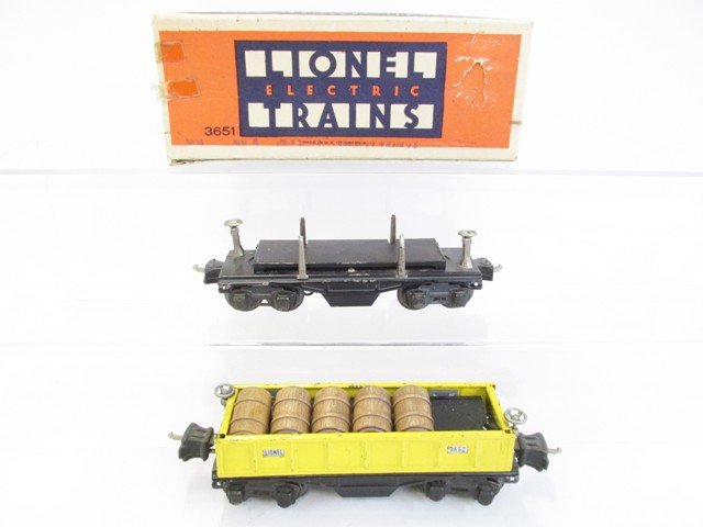 Two Lionel Pre-war Automated Freight Cars - 3651 and (1 of 3)