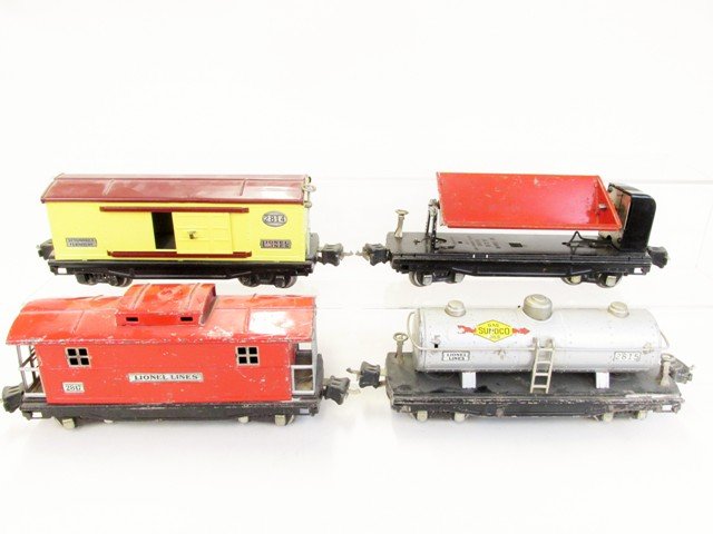 Lionel Pre-war Lot of Four Freight Cars Automatic Dump (1 of 5)